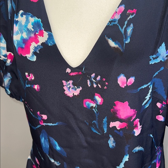 💖NWT WOMENS TANYA TAYLOR ESTRELLA SILK DRESS IN NAVY/TIE DYE FLORAL SIZE 12 - Picture 11 of 17